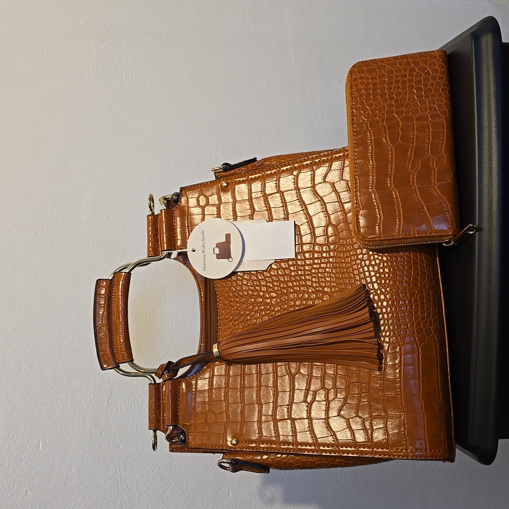 Handbag Republic Classic NWT